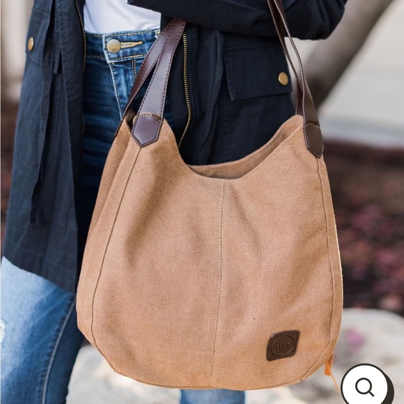 SOLD Canvas hobo bag - Picture 4 of 5